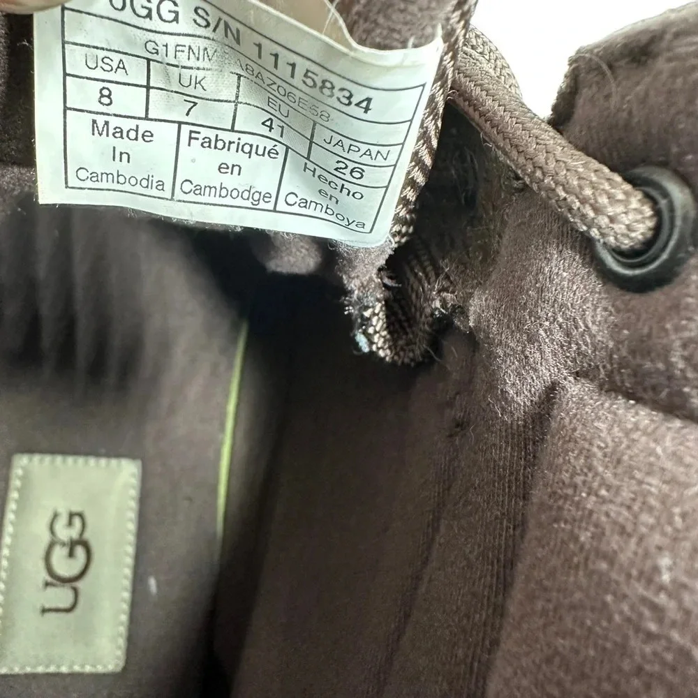 UGG Men's Emmett Cold Weather Duck Boots in Stout. Sz: 8